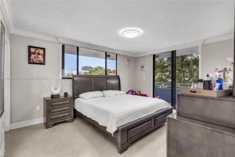 Copropriété à vendre à Miami Beach, Floride: 2 chambres, 105.63 m2 № 1377537 - photo 15