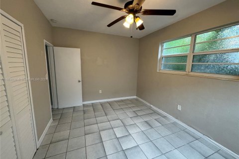 Condo in Miami Beach, Florida, 1 bedroom  № 1377581 - photo 14