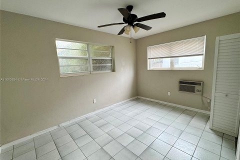 Copropriété à vendre à Miami Beach, Floride: 1 chambre, 54.44 m2 № 1377581 - photo 12