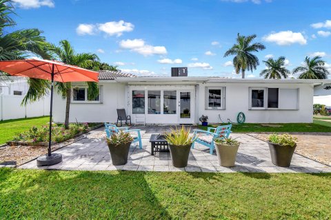 Casa en venta en Deerfield Beach, Florida, 3 dormitorios, 158.49 m2 № 1047943 - foto 16