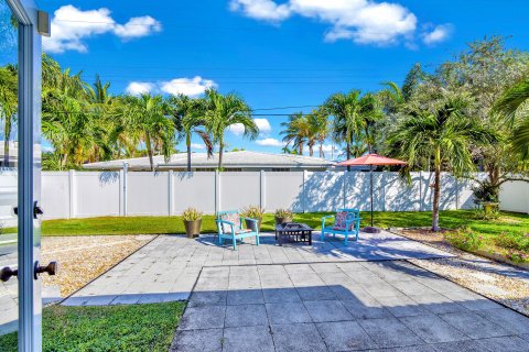 Casa en venta en Deerfield Beach, Florida, 3 dormitorios, 158.49 m2 № 1047943 - foto 12