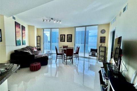 Condominio en venta en Miami, Florida, 2 dormitorios, 101.36 m2 № 1389796 - foto 7