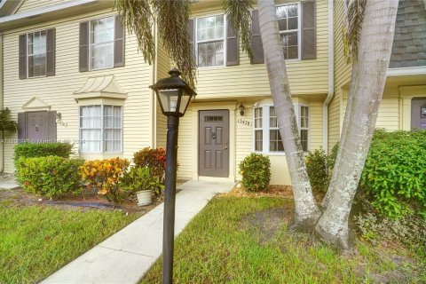 Townhouse in Wellington, Florida 2 bedrooms, 82.96 sq.m. № 1241838 - photo 4