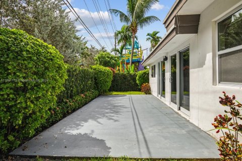 Casa en venta en Wilton Manors, Florida, 4 dormitorios, 179.39 m2 № 1333352 - foto 25