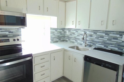 Condo in Sunny Isles Beach, Florida, 1 bedroom  № 1351671 - photo 8