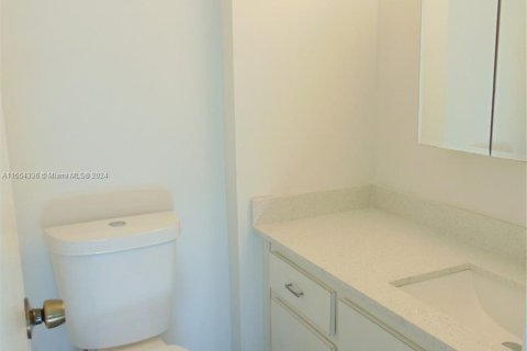 Condo in Sunny Isles Beach, Florida, 1 bedroom  № 1351671 - photo 7