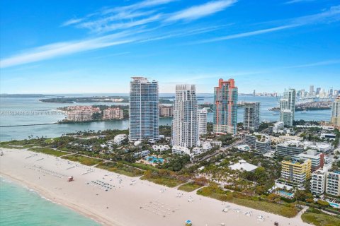 Copropriété à vendre à Miami Beach, Floride: 2 chambres, 134.06 m2 № 1074437 - photo 30