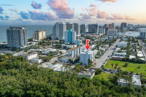 Condo in Fort Lauderdale, Florida, 1 bedroom  № 1022136 - photo 8