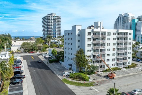 Condo in Fort Lauderdale, Florida, 1 bedroom  № 1022136 - photo 11