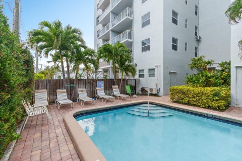 Condo in Fort Lauderdale, Florida, 1 bedroom  № 1022136 - photo 17