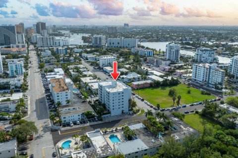 Condo in Fort Lauderdale, Florida, 1 bedroom  № 1022136 - photo 7