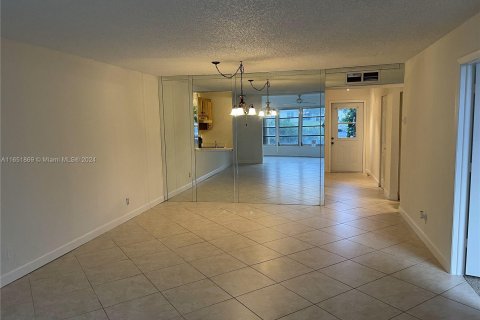 Copropriété à vendre à Delray Beach, Floride: 2 chambres, 93.46 m2 № 1345252 - photo 4