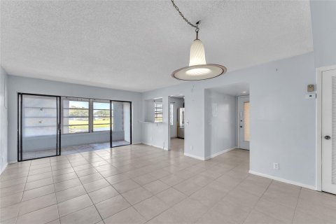 Condominio en venta en Delray Beach, Florida, 1 dormitorio, 73.86 m2 № 1070462 - foto 21