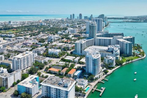 Copropriété à vendre à Miami Beach, Floride: 2 chambres, 80.82 m2 № 1161209 - photo 25