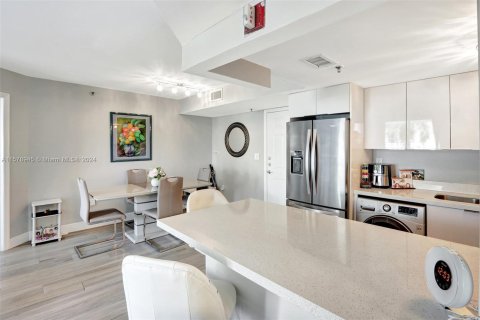 Condo in Miami Beach, Florida, 2 bedrooms  № 1161209 - photo 8