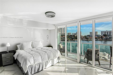 Condo in Sunny Isles Beach, Florida, 3 bedrooms  № 1269251 - photo 10