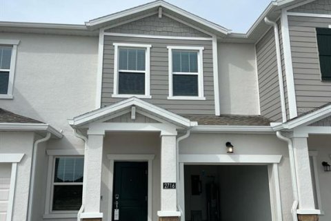 Townhouse in Davenport, Florida 3 bedrooms, 156.91 sq.m. № 1032963 - photo 2