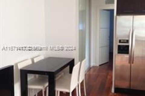 Condominio en venta en Miami Beach, Florida, 1 dormitorio, 60.67 m2 № 1402684 - foto 5