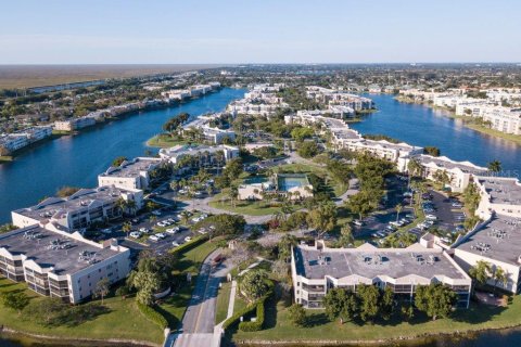 Condominio en venta en Tamarac, Florida, 1 dormitorio, 76.83 m2 № 1212060 - foto 9