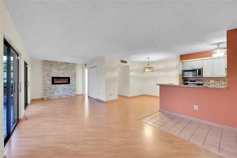 Condo in Tamarac, Florida, 1 bedroom  № 1212060 - photo 12