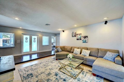 Casa en venta en Wilton Manors, Florida, 4 dormitorios, 187.57 m2 № 1072714 - foto 26