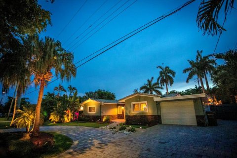 Casa en venta en Wilton Manors, Florida, 4 dormitorios, 187.57 m2 № 1072714 - foto 2