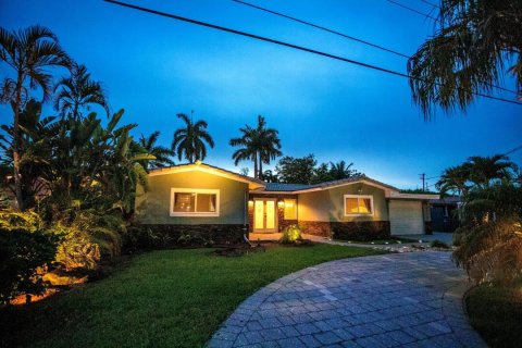 Casa en venta en Wilton Manors, Florida, 4 dormitorios, 187.57 m2 № 1072714 - foto 1