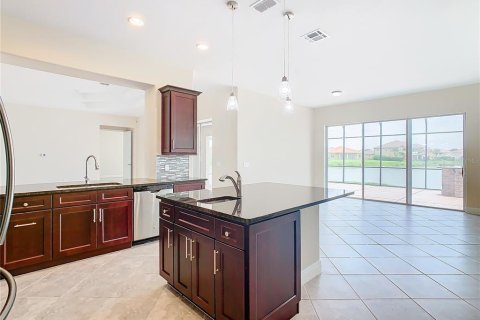 Villa ou maison à vendre à Kissimmee, Floride: 5 chambres, 424.19 m2 № 1248708 - photo 24