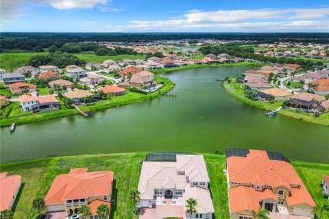 Villa ou maison à vendre à Kissimmee, Floride: 5 chambres, 424.19 m2 № 1248708 - photo 3