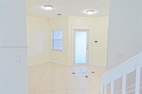 Townhouse in Pembroke Pines, Florida 3 bedrooms, 142.05 sq.m. № 1394296 - photo 9