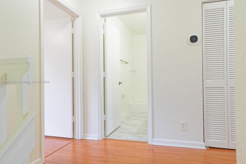 Townhouse in Pembroke Pines, Florida 3 bedrooms, 142.05 sq.m. № 1394296 - photo 21