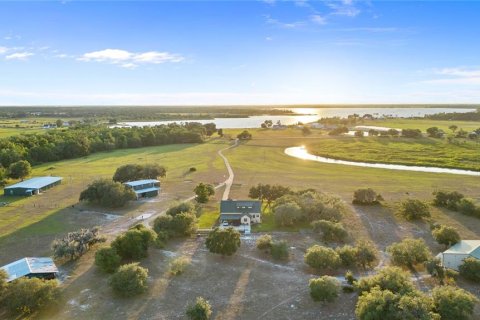 Land in Fort Meade, Florida № 1245195 - photo 1