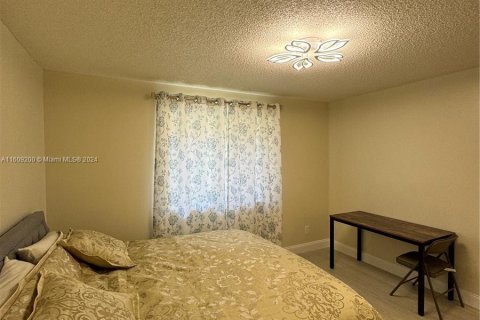 Townhouse in Plantation, Florida 3 bedrooms, 140.75 sq.m. № 1231719 - photo 10