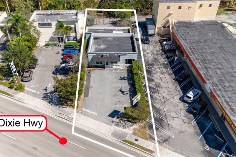 Commercial property in Pinecrest, Florida № 1058474 - photo 23