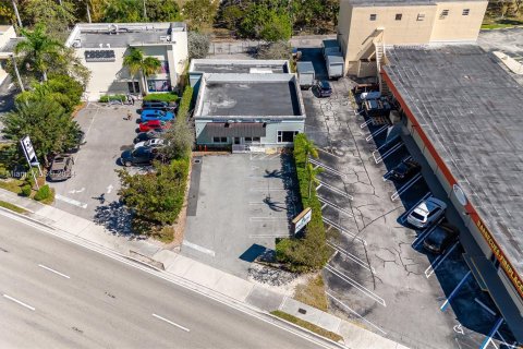 Immobilier commercial à vendre à Pinecrest, Floride № 1058474 - photo 28