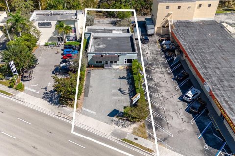 Immobilier commercial à vendre à Pinecrest, Floride № 1058474 - photo 24