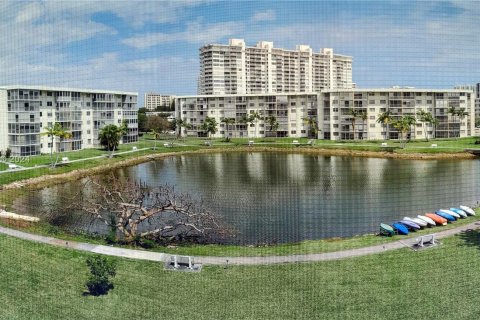 Copropriété à vendre à Aventura, Floride: 1 chambre, 71.35 m2 № 1058473 - photo 19