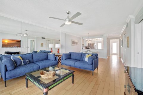 Copropriété à vendre à Fort Lauderdale, Floride: 2 chambres, 102.19 m2 № 1329093 - photo 16