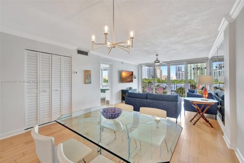 Copropriété à vendre à Fort Lauderdale, Floride: 2 chambres, 102.19 m2 № 1329093 - photo 17