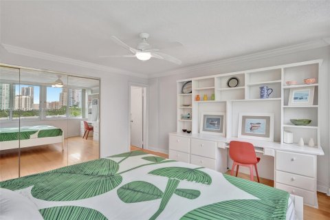 Copropriété à vendre à Fort Lauderdale, Floride: 2 chambres, 102.19 m2 № 1329093 - photo 24