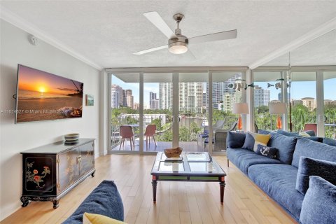 Copropriété à vendre à Fort Lauderdale, Floride: 2 chambres, 102.19 m2 № 1329093 - photo 12