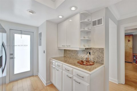 Copropriété à vendre à Fort Lauderdale, Floride: 2 chambres, 102.19 m2 № 1329093 - photo 20