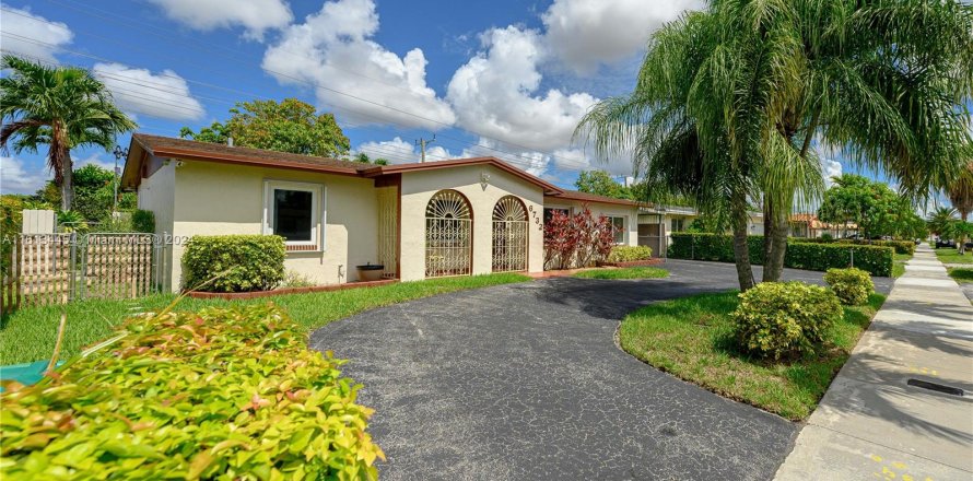 Casa en Miami, Florida 3 dormitorios, 140.47 m2 № 1419824