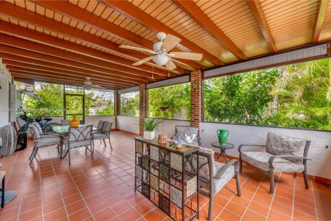 Casa en venta en Miami, Florida, 3 dormitorios, 140.47 m2 № 1419824 - foto 22