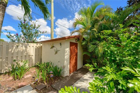 Casa en venta en Miami, Florida, 3 dormitorios, 140.47 m2 № 1419824 - foto 30