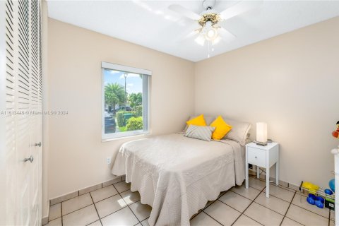 Casa en venta en Miami, Florida, 3 dormitorios, 140.47 m2 № 1419824 - foto 19