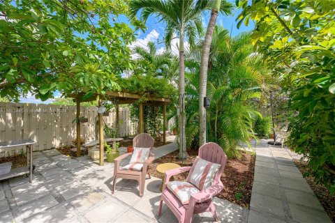 Casa en venta en Miami, Florida, 3 dormitorios, 140.47 m2 № 1419824 - foto 27