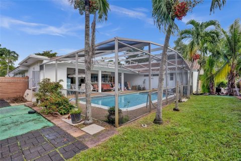 Casa en venta en Hollywood, Florida, 4 dormitorios, 234.3 m2 № 1418695 - foto 20