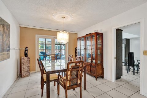 Casa en venta en Hollywood, Florida, 4 dormitorios, 234.3 m2 № 1418695 - foto 6