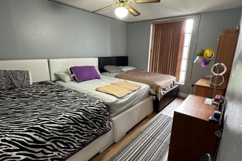 Condominio en venta en Tamarac, Florida, 1 dormitorio, 76.64 m2 № 1029314 - foto 8